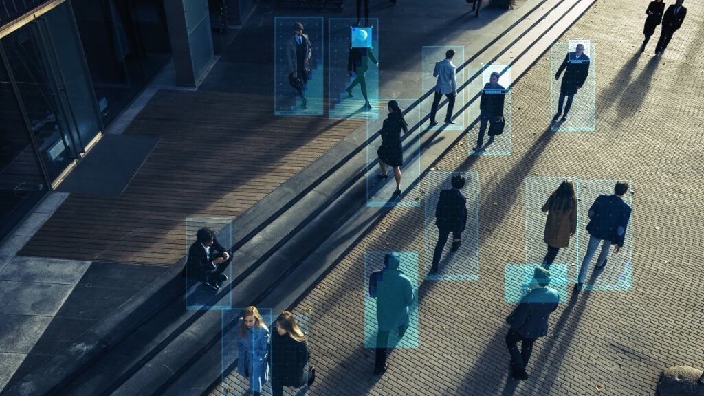 Live Video Monitoring vs Traditional Guards